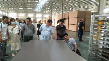 杭州地区家具厂伙伴参加“兔宝宝工厂行”活动